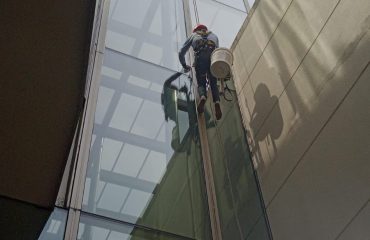 rope access project in central singapore - 2